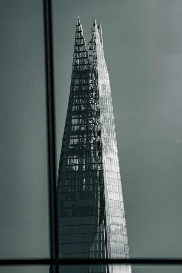 The Shard in a minimal vertical composition